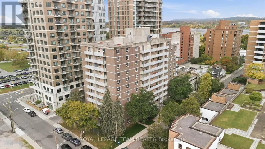 304 - 110 FORWARD AVENUE, Ottawa, Ontario K1Y4S9