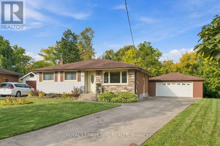 13 HARDWOOD GROVE, St. Catharines (Secord Woods), Ontario L2P1K3