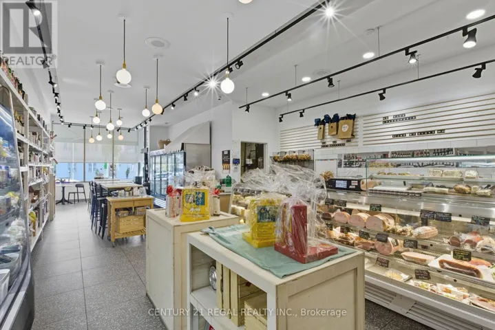 1700 ST CLAIR AVENUE W, Toronto (Weston-Pellam Park), Ontario M6N1J1