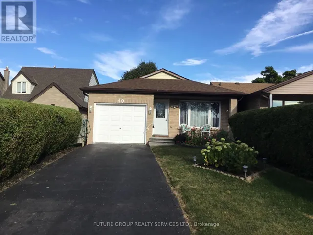 40 LYTON CRESCENT, Hamilton (Stoney Creek Mountain), Ontario L8J2C9