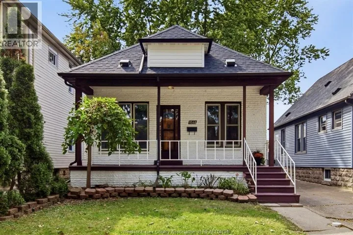 1541 LINCOLN ROAD, Windsor, Ontario N8Y2J3