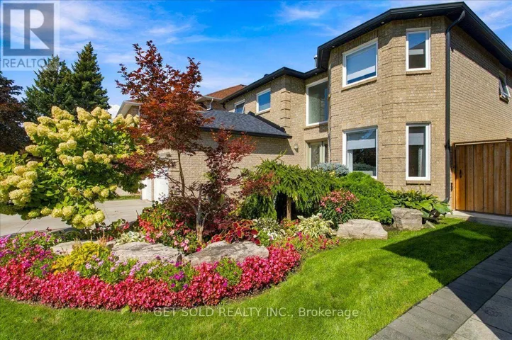 10 COLDWATER COURT, Vaughan (Beverley Glen), Ontario L4J7S4
