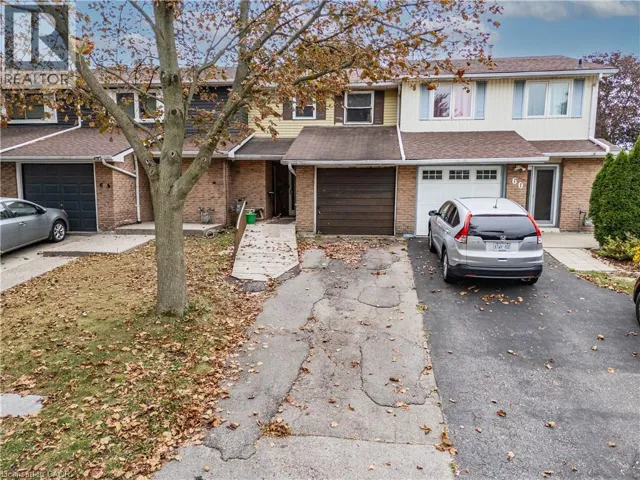 62 GLEDHILL Crescent, Hamilton, Ontario L9C6H4