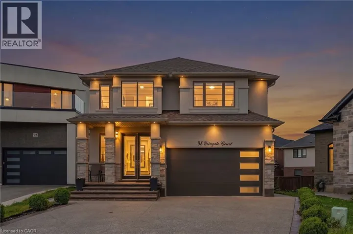 88 ERINGATE Court, Stoney Creek, Ontario L8J3Y4