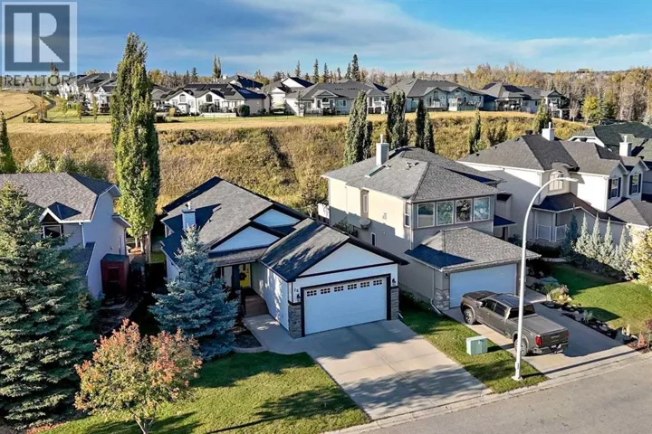 28 Sheep River, Okotoks, Alberta T1S1G6