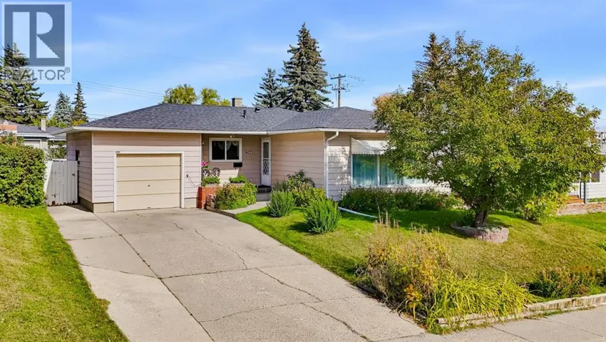 704 75 Avenue SW, Calgary, Alberta T2V0S3