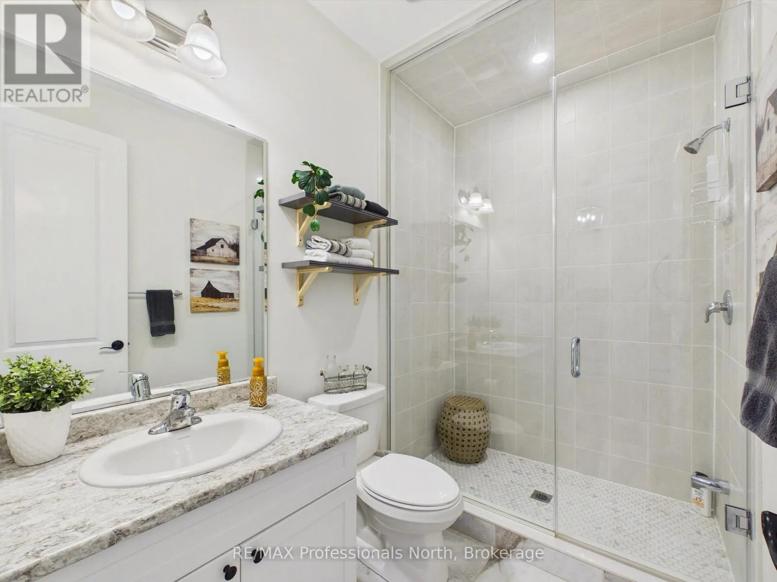 3 pc bathroom main floor