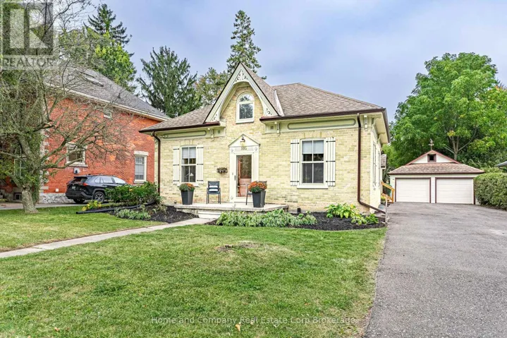 105 CENTRE STREET, Stratford, Ontario N5A1E5