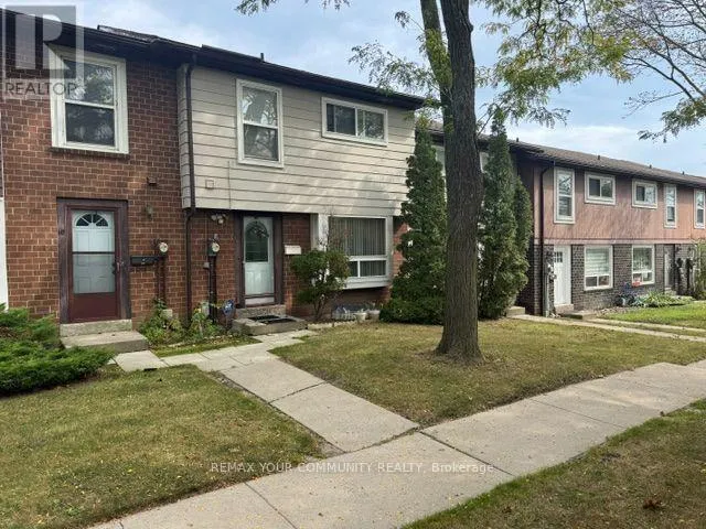 12 JACQUES LANE, Ajax (South East), Ontario L1S3L4