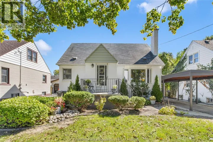 32 KERR AVENUE, Chatham, Ontario N7M1B7