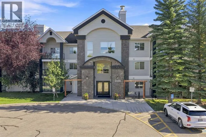 220, 2022 Canyon Meadows Drive SE, Calgary, Alberta T2J7H1
