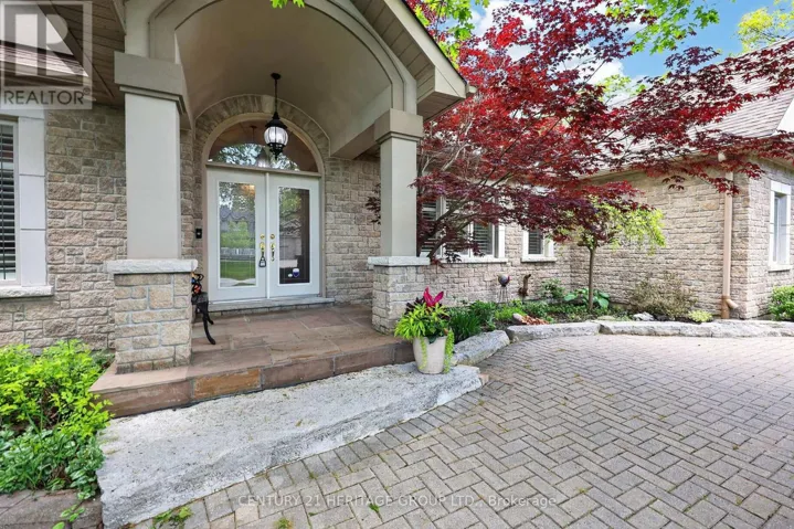 22 LLOYD COOK DRIVE E, Springwater (Snow Valley), Ontario L9X0H5
