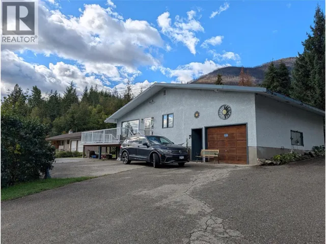 8893 Holding Road, Adams Lake, British Columbia V0E1M2