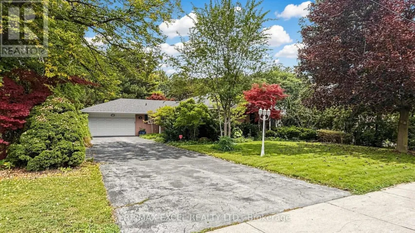 131 BURBANK DRIVE, Toronto (Bayview Village), Ontario M2K1N6