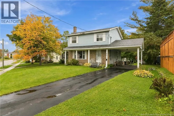 221 Broadway Street, Moncton, New Brunswick E1A3Y5