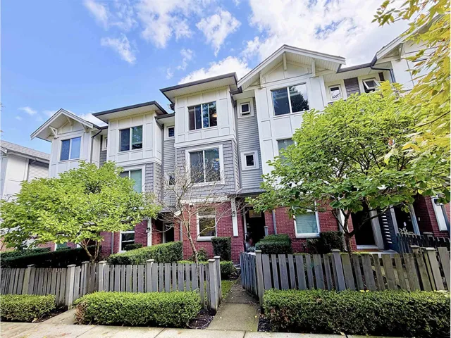 8 9718 161A STREET, Surrey, British Columbia V4N6S7