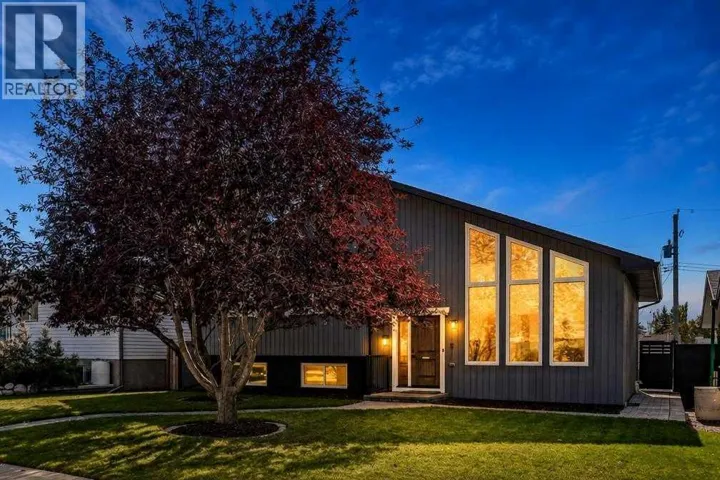 169 Silver Mead Crescent NW, Calgary, Alberta T3B3W3