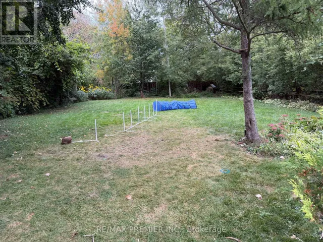 1717 CHARLES STREET, Whitby (Port Whitby), Ontario L1N1C3