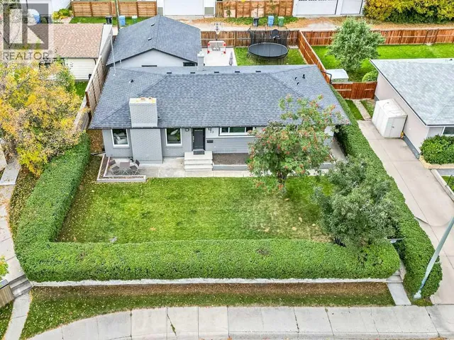 23 Wellington Place SW, Calgary, Alberta T3C3C2