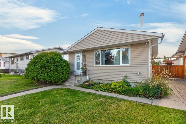 3511 106 AV NW, Edmonton, Alberta T5W0C1