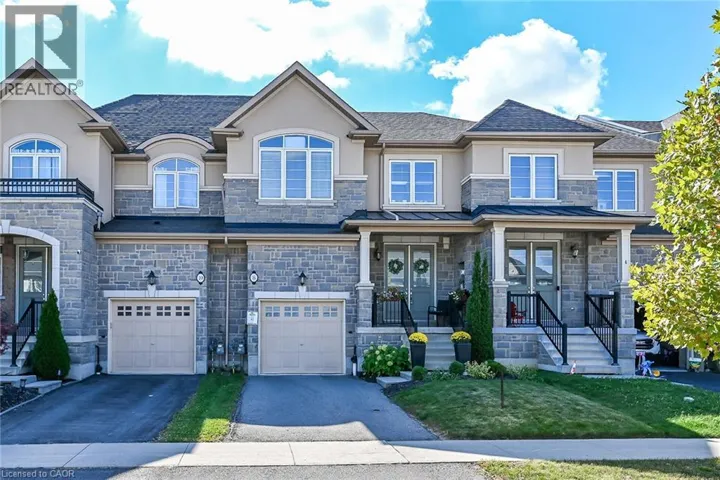 8 CALLON Drive, Ancaster, Ontario L9K0J8