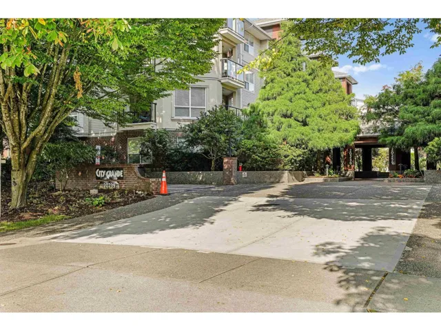 107 20239 MICHAUD CRESCENT, Langley, British Columbia V3A8L1