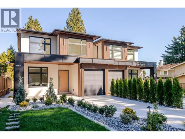 ' 5301 3RD AVENUE, Tsawwassen, British Columbia V4M1E8