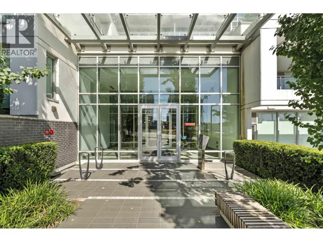 802 2288 ALPHA AVENUE, Burnaby, British Columbia V5C0L9