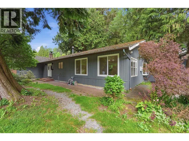 909 SEYMOUR BOULEVARD, North Vancouver, British Columbia V7J2J7