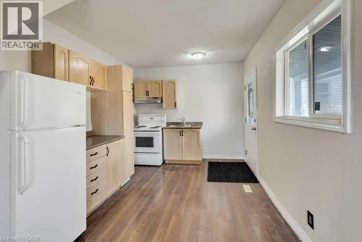 797 HAMILTON Road, London, Ontario N5Z1V2