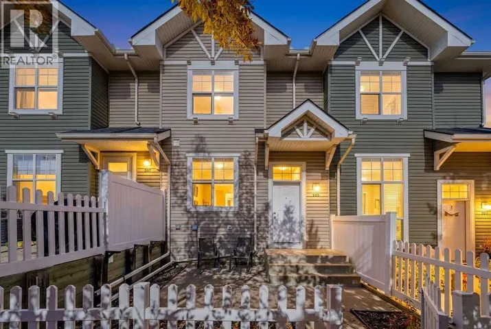 205 Toscana Gardens NW, Calgary, Alberta T3L3C3