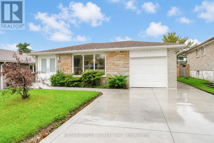 765 DODSWORTH CRESCENT, Mississauga (Applewood), Ontario L4Y2H8