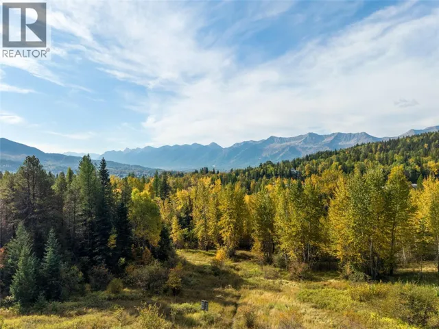 200 Canyon Trail, Fernie, British Columbia V0B1M5