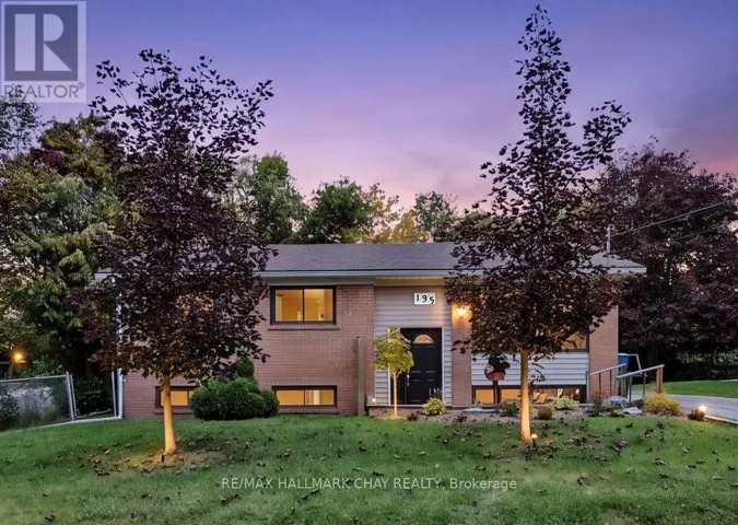 135 PETER STREET, East Gwillimbury (Holland Landing), Ontario L9N1L2
