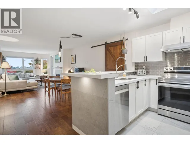 305 1707 CHARLES STREET, Vancouver, British Columbia V5L2T6