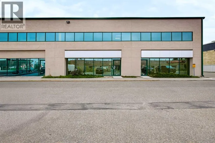 117 & 119, 3825 34 Street NE, Calgary, Alberta T1Y6Z8