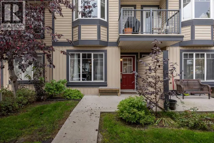 5, 133 Copperpond Heights SE, Calgary, Alberta T2Z4R5