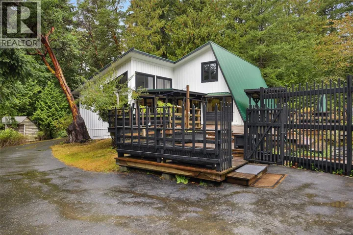 505 Bayview Dr, Mayne Island, British Columbia V0N2J1
