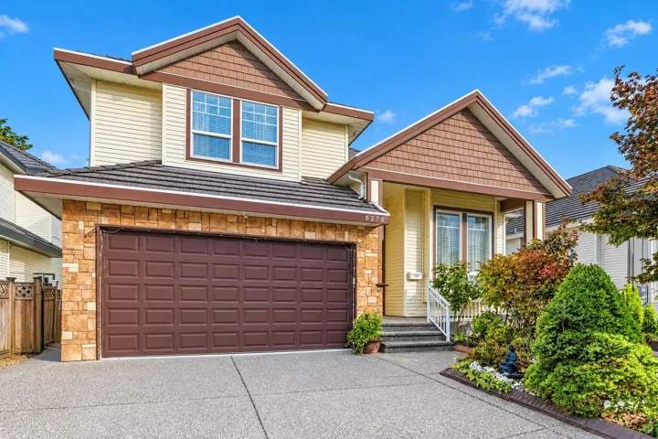 6276 132A STREET, Surrey, British Columbia V3X3S4