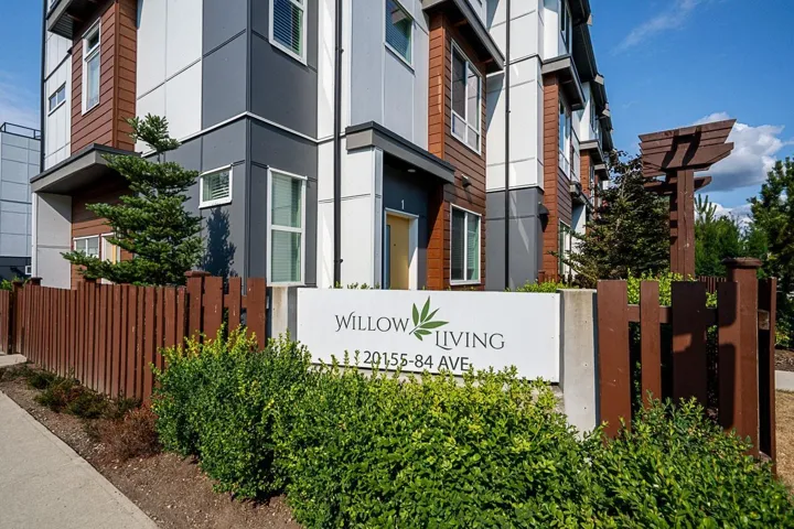 16 20155 84 AVENUE, Langley, British Columbia V2Y3R3