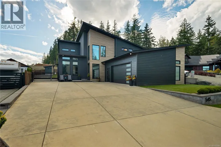 545 Nebraska Pl, Campbell River, British Columbia V9H0E3