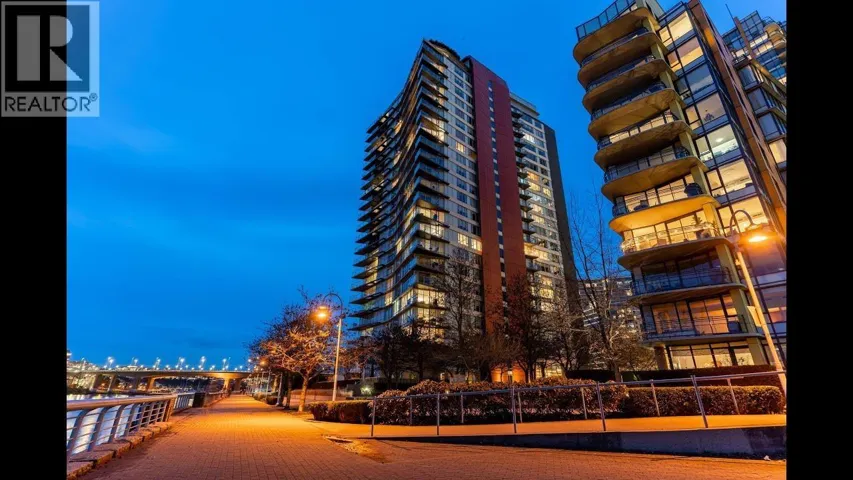 2705 8 SMITHE MEWS, Vancouver, British Columbia V6B0A5