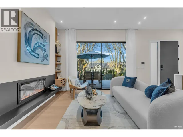 1 4150 W 14TH AVENUE, Vancouver, British Columbia V6R2X5