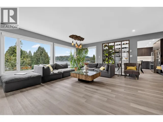 724 IOCO ROAD, Port Moody, British Columbia V3H2W8