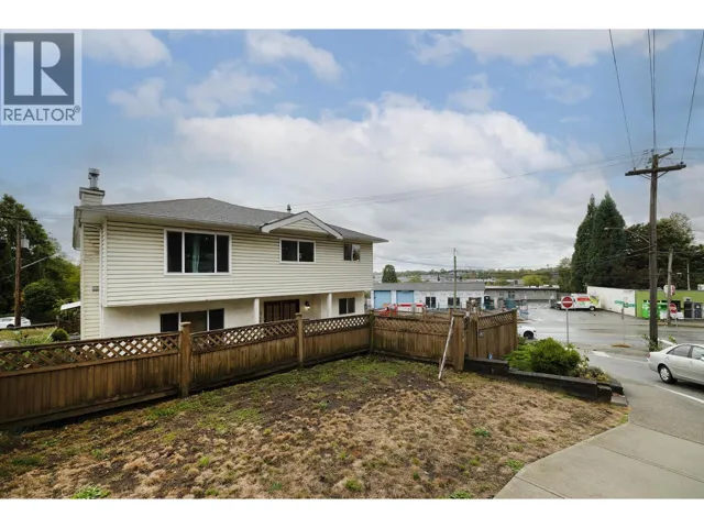 8724 GILLEY AVENUE, Burnaby, British Columbia V5J4Y5
