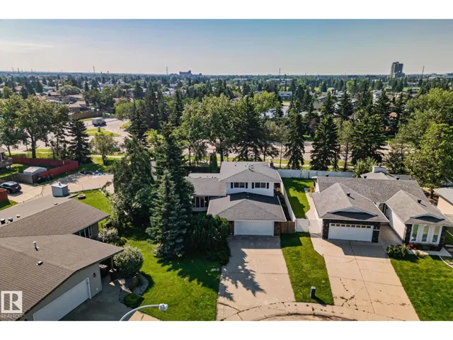 10619 35 AV NW, Edmonton, Alberta T6J2V8