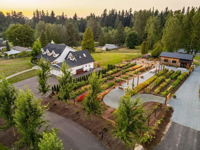 23873 12 AVENUE, Langley, British Columbia V2Z2Y2