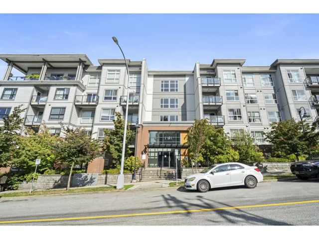 216 13733 107A AVENUE, Surrey, British Columbia V3T0B7