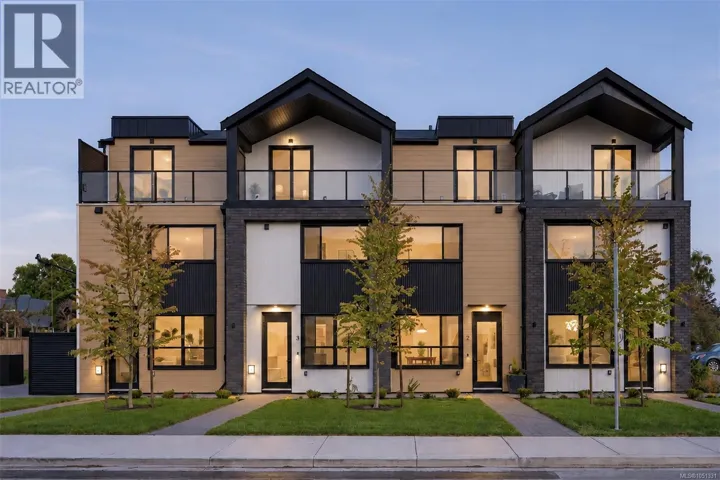 2 2100 Allenby St, Oak Bay, British Columbia V8R3C3