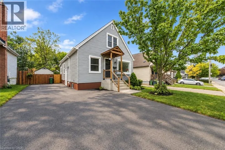 294 EAST 28TH Street, Hamilton, Ontario L8V3J3
